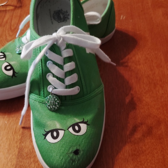 M & M green sneakers - Picture 2 of 6